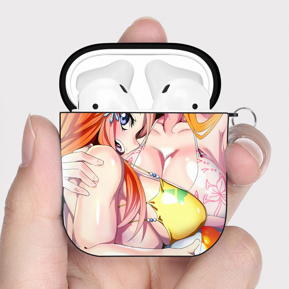 （画像用） ブリーチ BLEACH AirPods 第2世代保護ケース ハードシェル ブラック 耐衝撃・防指紋・カラビナ付き