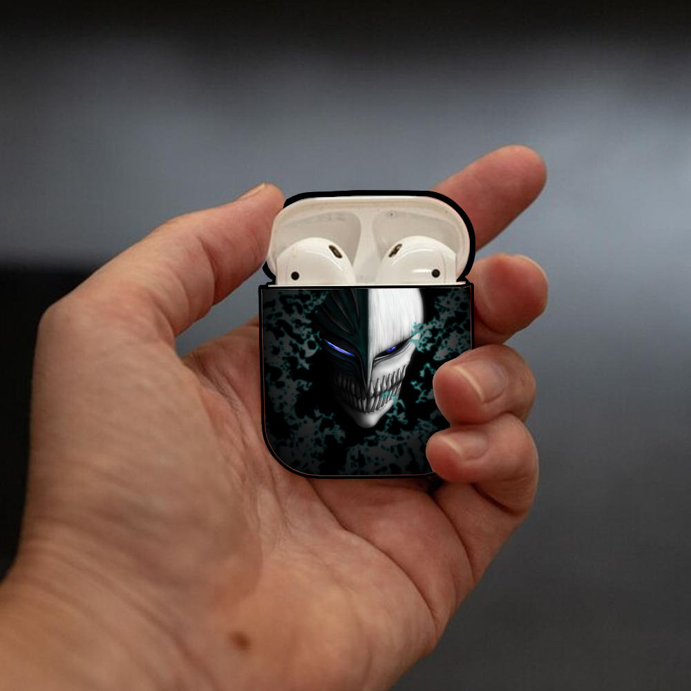 ブリーチ BLEACH AirPods 第2世代保護ケース ハードシェル ブラック 耐衝撃・防指紋・カラビナ付き