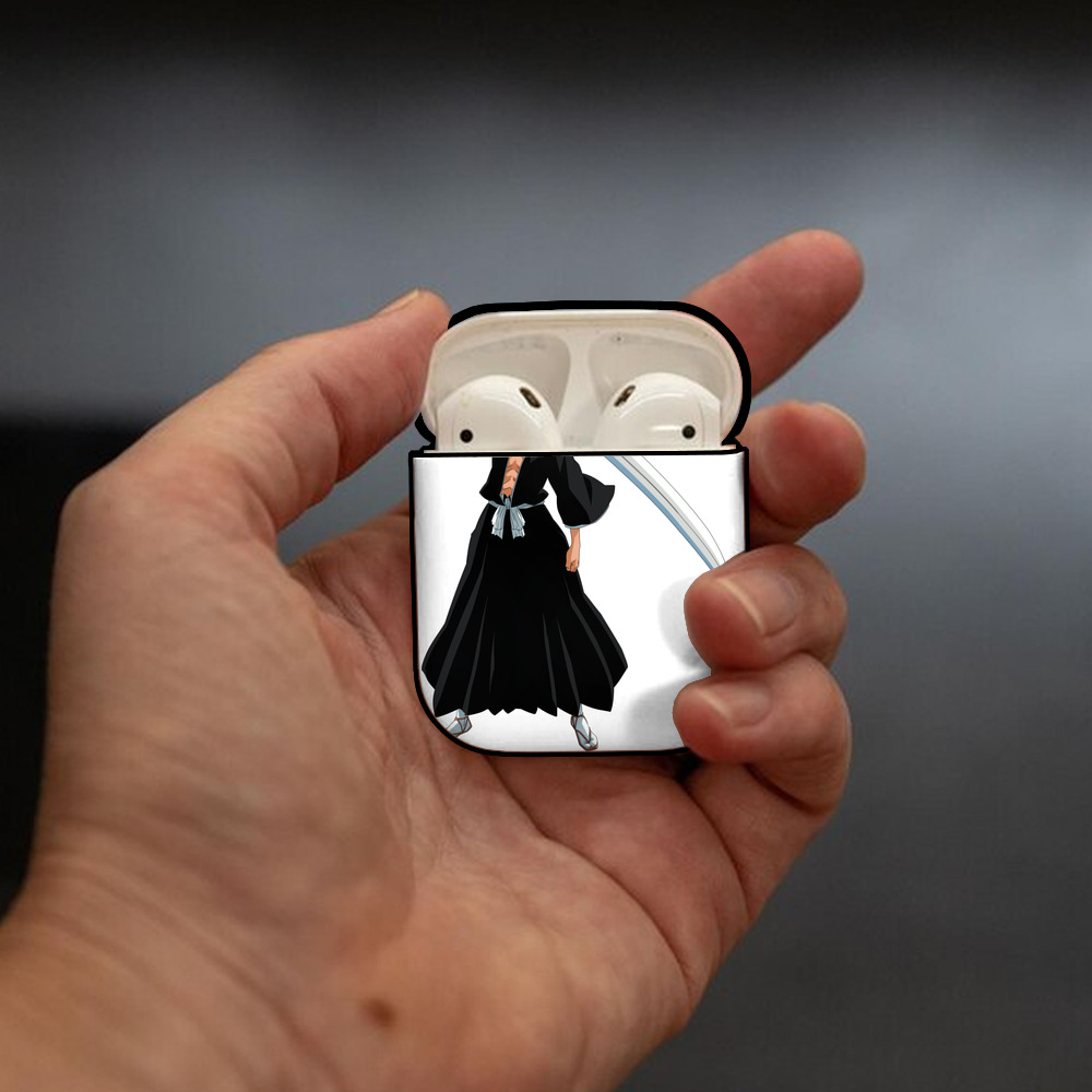 ブリーチ 黒崎一護（くろさき いちご）BLEACH Kurosaki Ichigo AirPods 第2世代保護ケース ハードシェル ブラック 耐衝撃・防指紋・カラビナ付き