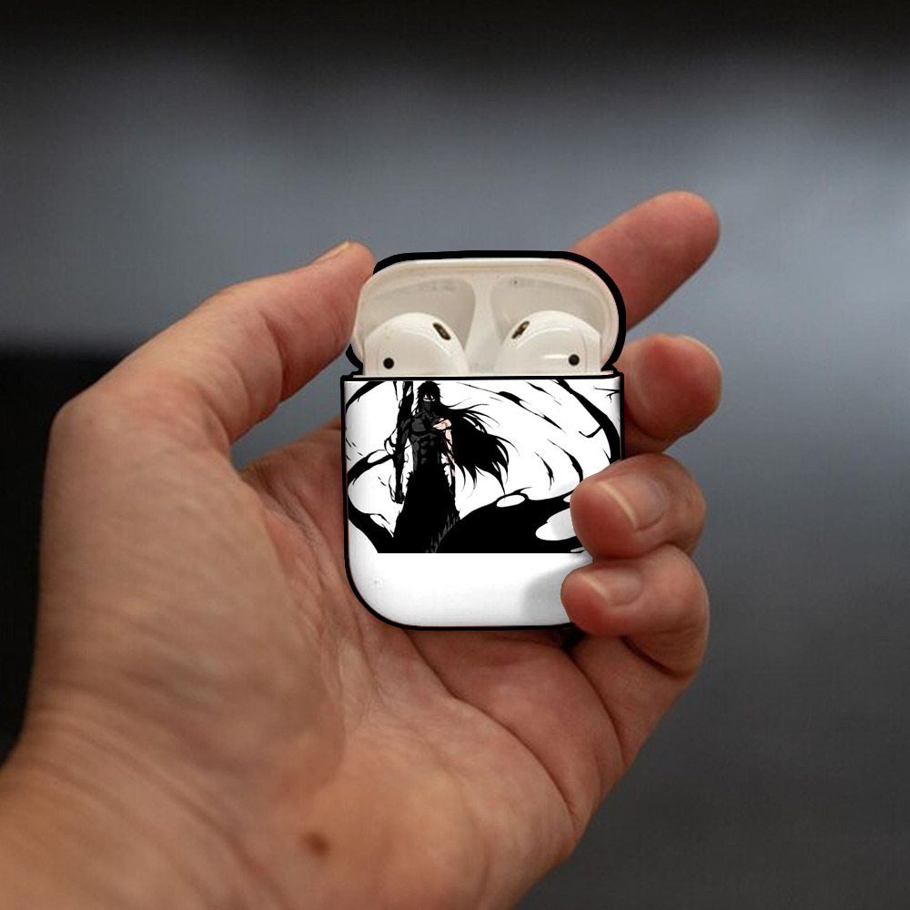 ブリーチ 黒崎一護（くろさき いちご）BLEACH Kurosaki Ichigo AirPods 第2世代保護ケース ハードシェル ブラック 耐衝撃・防指紋・カラビナ付き