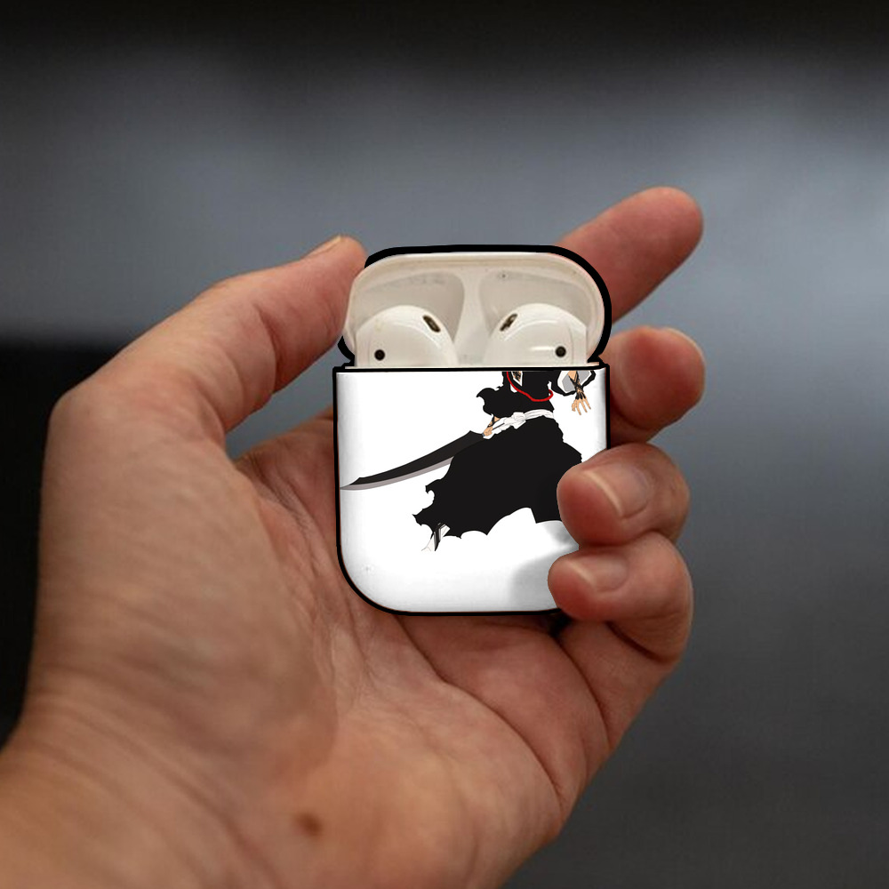 ブリーチ 黒崎一護（くろさき いちご）BLEACH Kurosaki Ichigo AirPods 第2世代保護ケース ハードシェル ブラック 耐衝撃・防指紋・カラビナ付き