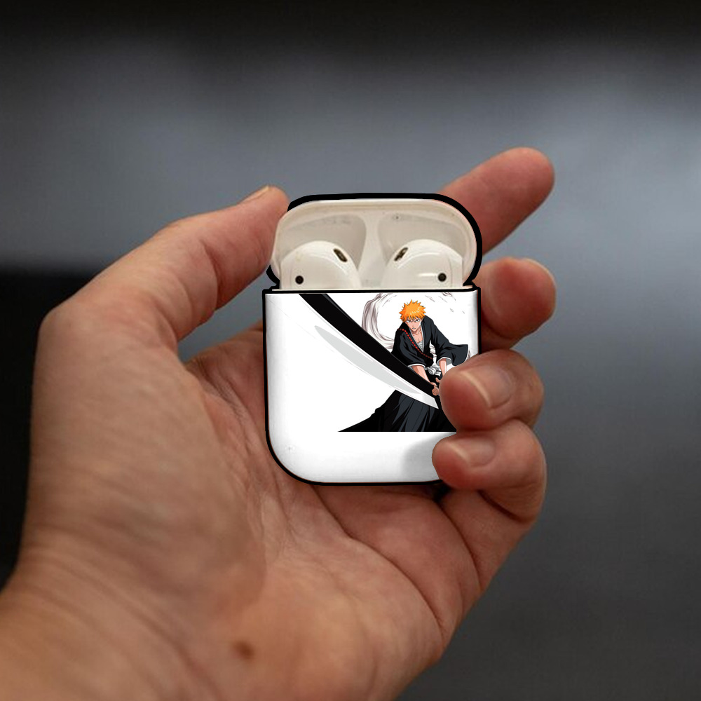 ブリーチ 黒崎一護（くろさき いちご）BLEACH Kurosaki Ichigo AirPods 第2世代保護ケース ハードシェル ブラック 耐衝撃・防指紋・カラビナ付き