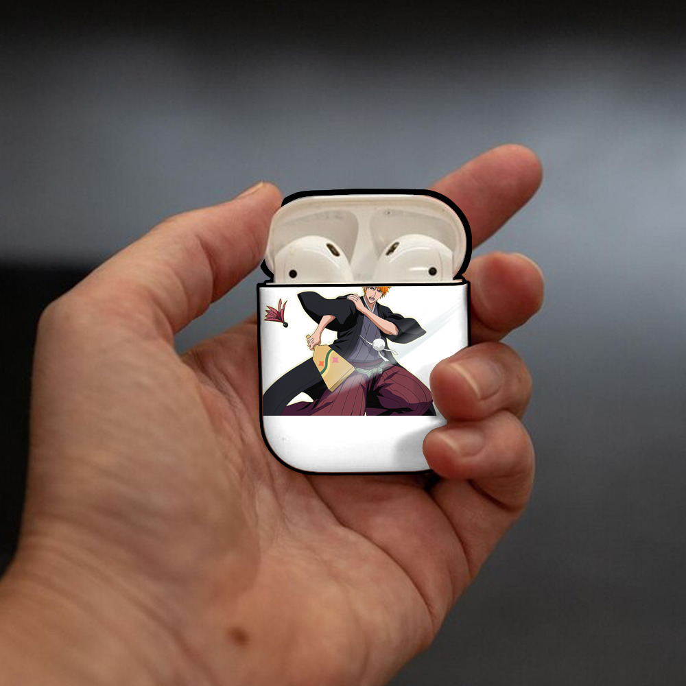 ブリーチ 黒崎一護（くろさき いちご）BLEACH Kurosaki Ichigo AirPods 第2世代保護ケース ハードシェル ブラック 耐衝撃・防指紋・カラビナ付き