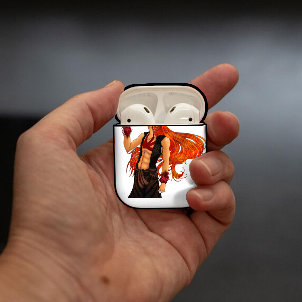 ブリーチ 黒崎一護（くろさき いちご）BLEACH Kurosaki Ichigo AirPods 第2世代保護ケース ハードシェル ブラック 耐衝撃・防指紋・カラビナ付き