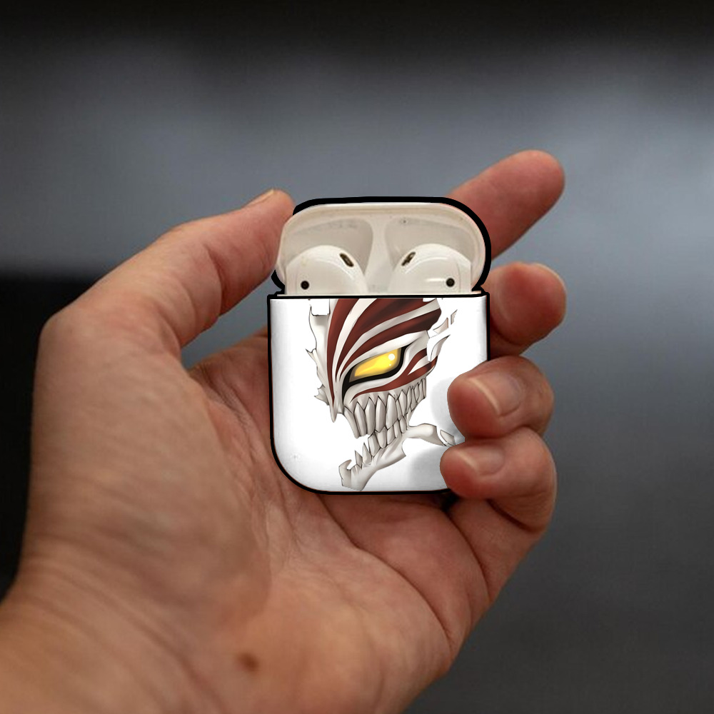 ブリーチ 黒崎一護（くろさき いちご）BLEACH Kurosaki Ichigo AirPods 第2世代保護ケース ハードシェル ブラック 耐衝撃・防指紋・カラビナ付き