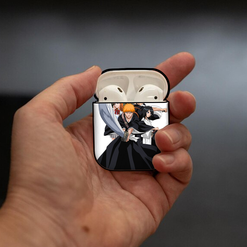 ブリーチ 黒崎一護（くろさき いちご）BLEACH Kurosaki Ichigo AirPods 第2世代保護ケース ハードシェル ブラック 耐衝撃・防指紋・カラビナ付き