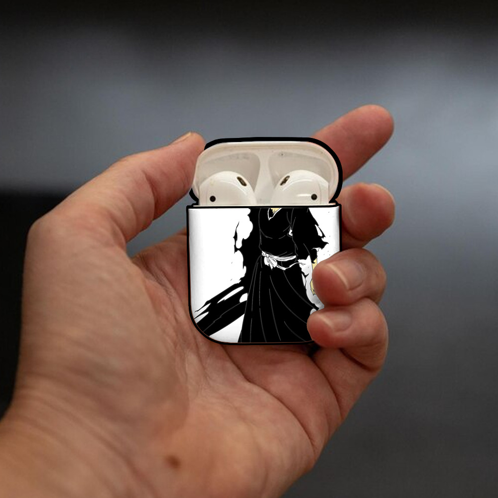 ブリーチ 黒崎一護（くろさき いちご）BLEACH Kurosaki Ichigo AirPods 第2世代保護ケース ハードシェル ブラック 耐衝撃・防指紋・カラビナ付き