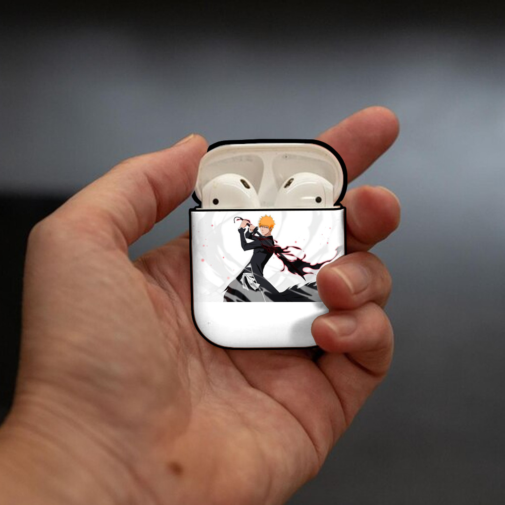 ブリーチ 黒崎一護（くろさき いちご）BLEACH Kurosaki Ichigo AirPods 第2世代保護ケース ハードシェル ブラック 耐衝撃・防指紋・カラビナ付き