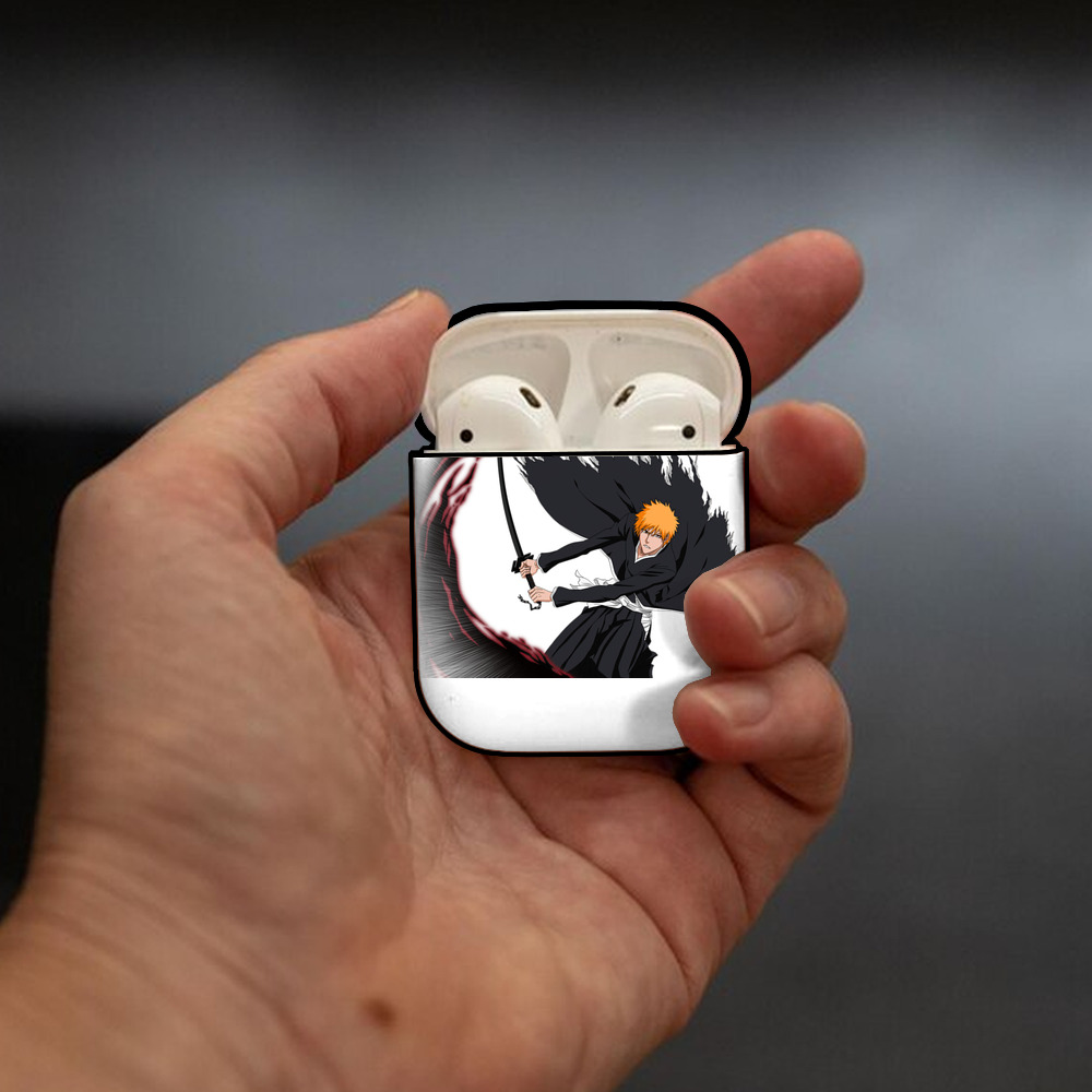ブリーチ 黒崎一護（くろさき いちご）BLEACH Kurosaki Ichigo AirPods 第2世代保護ケース ハードシェル ブラック 耐衝撃・防指紋・カラビナ付き