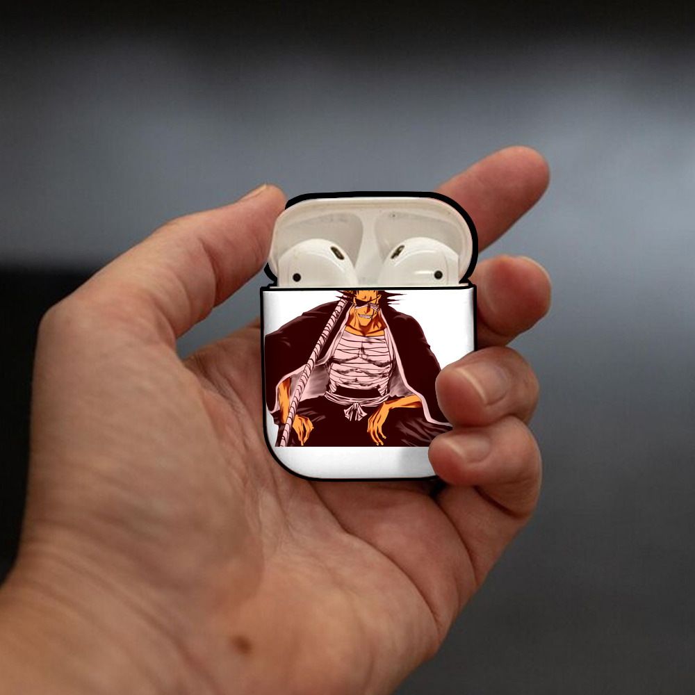 ブリーチ ざらき けんぱち BLEACH Zaraki Kenpachi AirPods 第2世代保護ケース ハードシェル ブラック 耐衝撃・防指紋・カラビナ付き